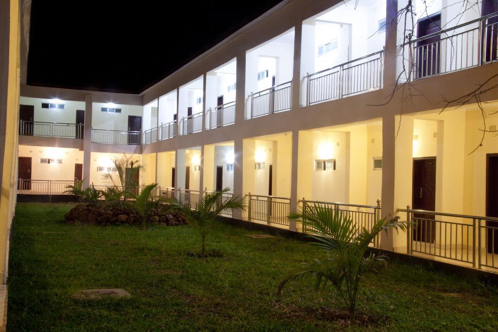 Chamba Valley Exotic Hotel Lusaka Exteriör bild
