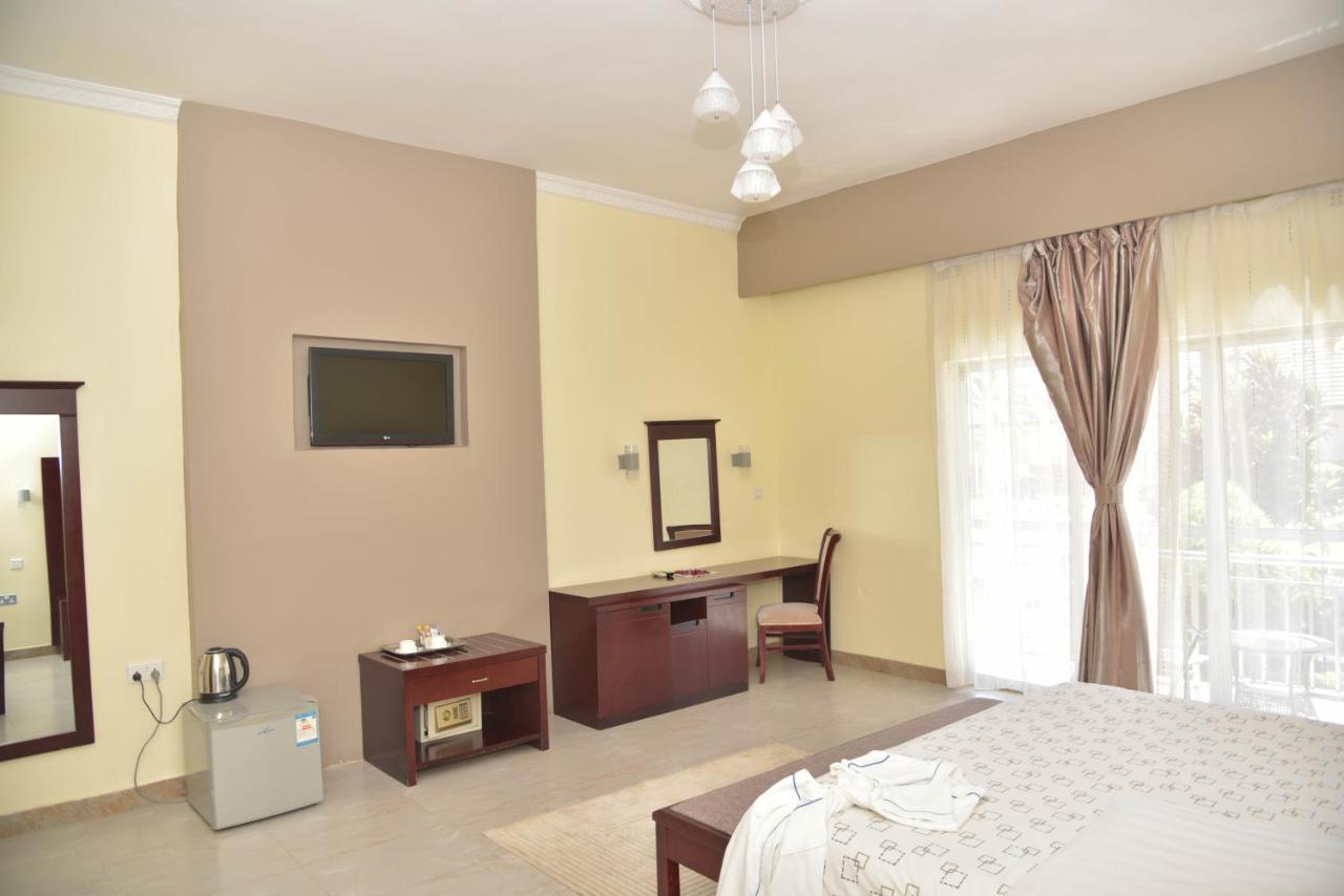 Chamba Valley Exotic Hotel Lusaka Exteriör bild